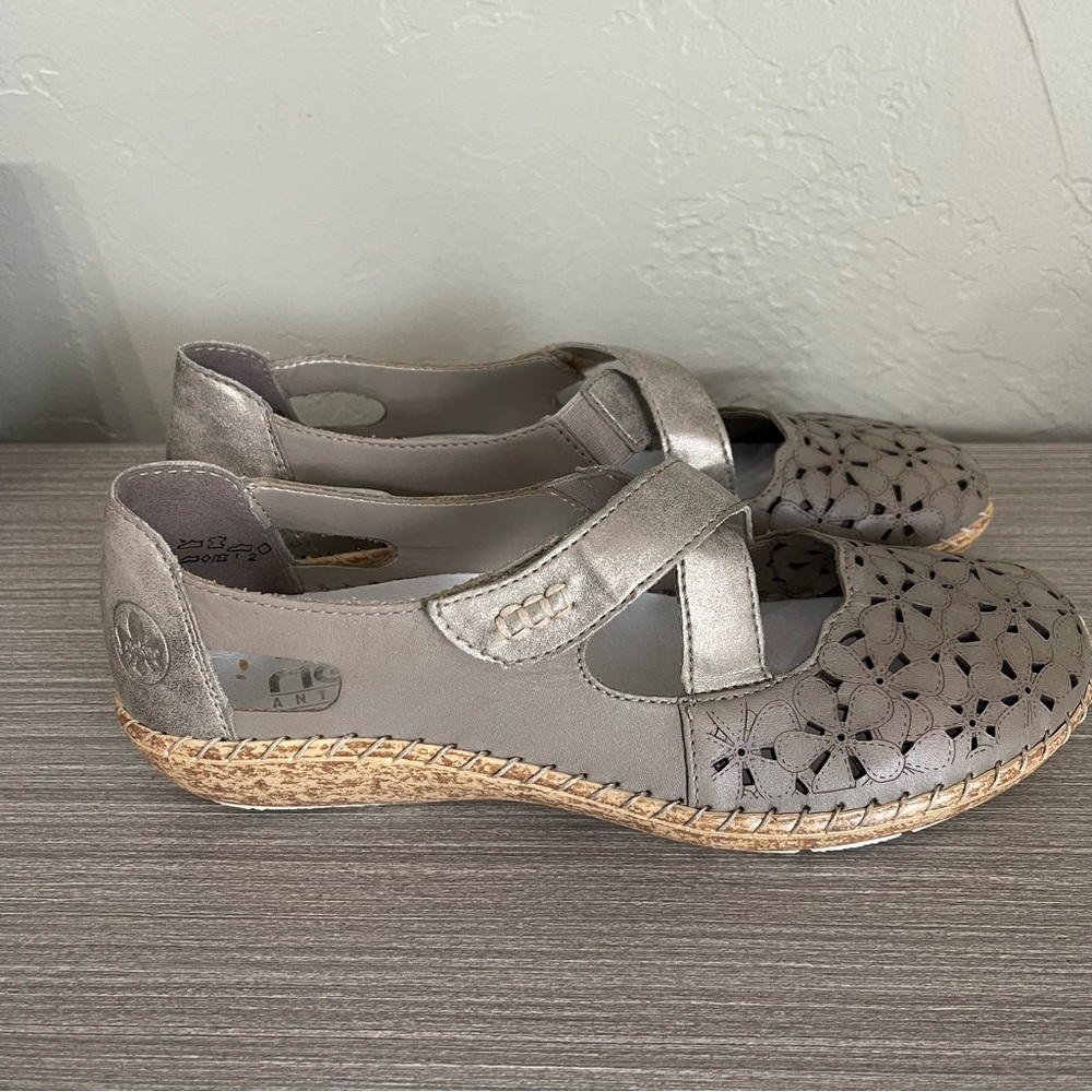 RIEKER Daisy 44856 Cindy Mary Jane Shoes Women’s Sz 40 Casual Hook & Loop